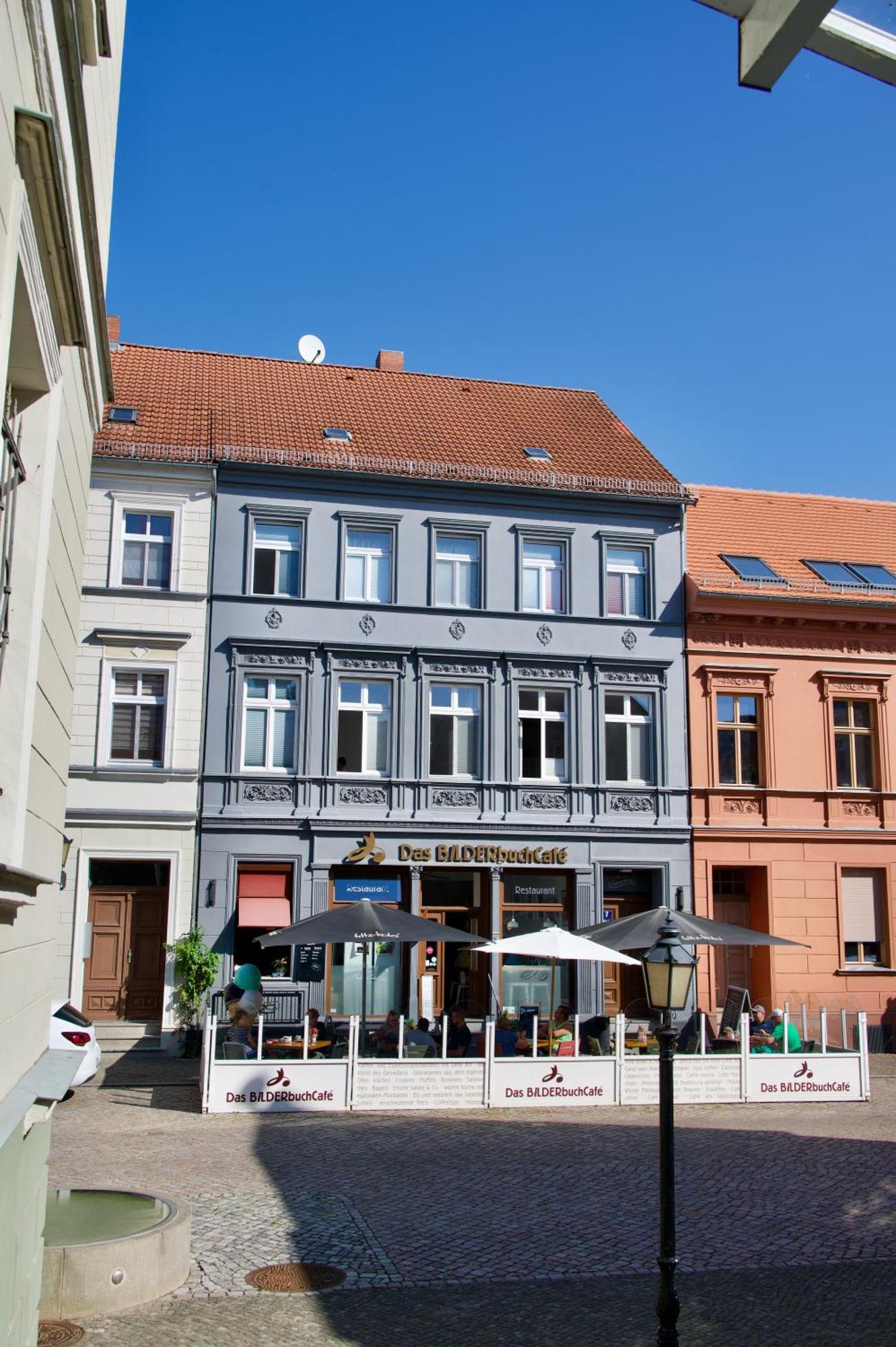 Das Bilderbuchcafe - Pension Markt 7 ハーフェルベルク エクステリア 写真