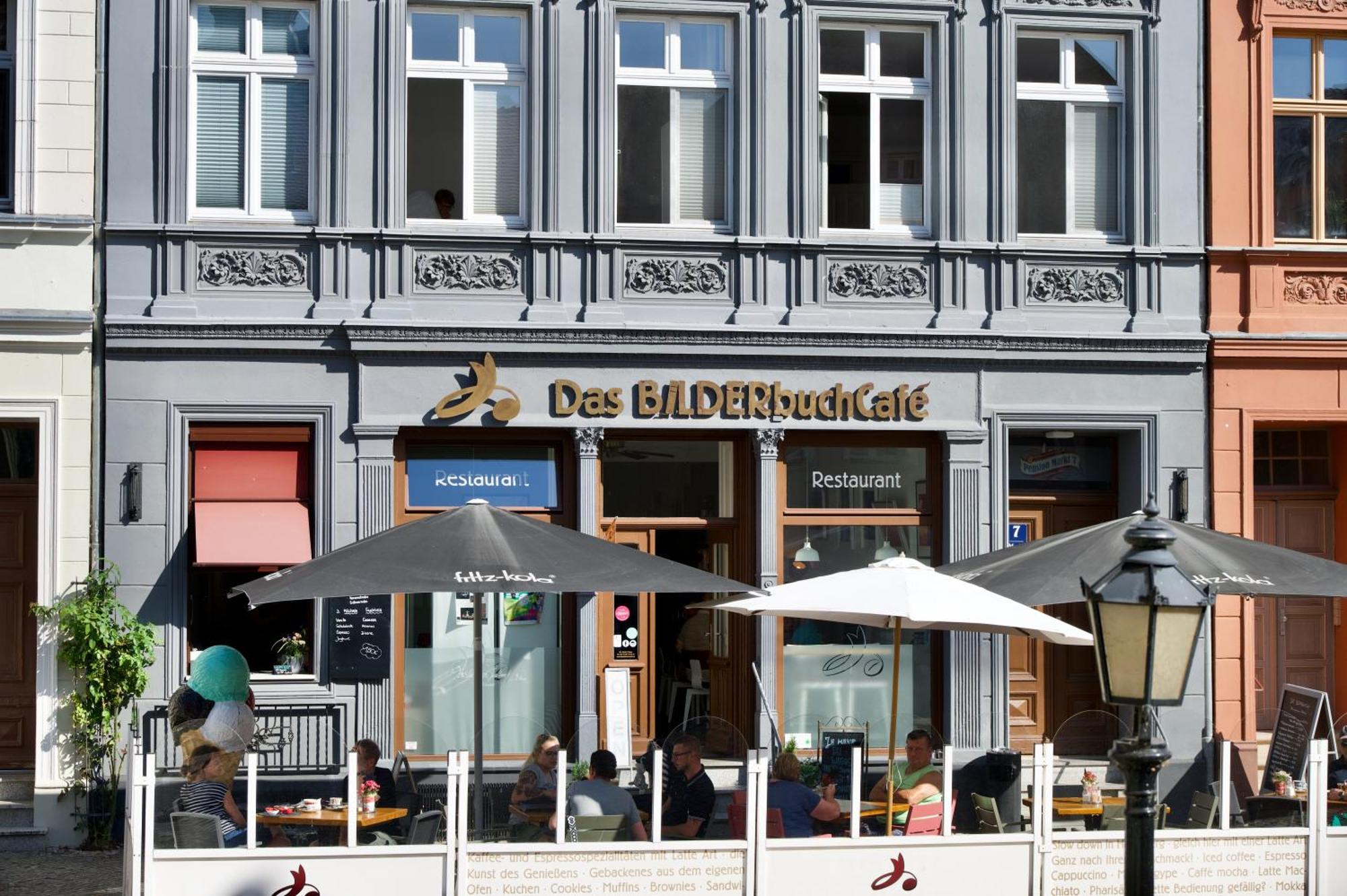 Das Bilderbuchcafe - Pension Markt 7 ハーフェルベルク エクステリア 写真