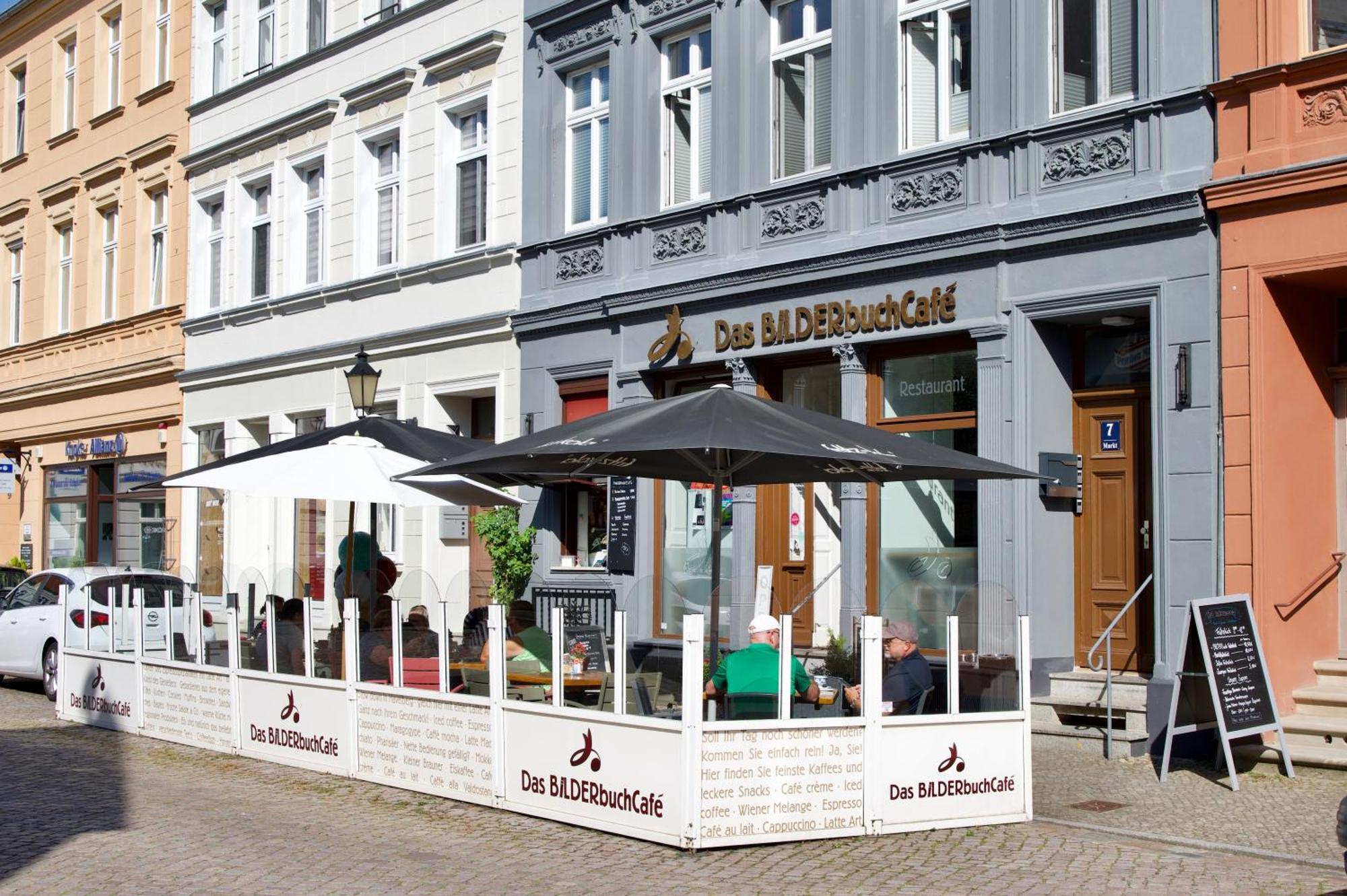 Das Bilderbuchcafe - Pension Markt 7 ハーフェルベルク エクステリア 写真